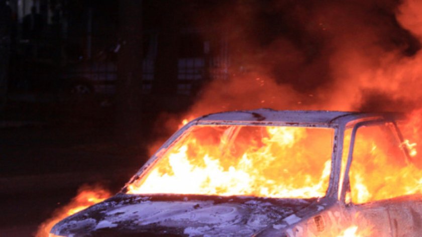 Запалиха колата на активист срещу застрояването на парк