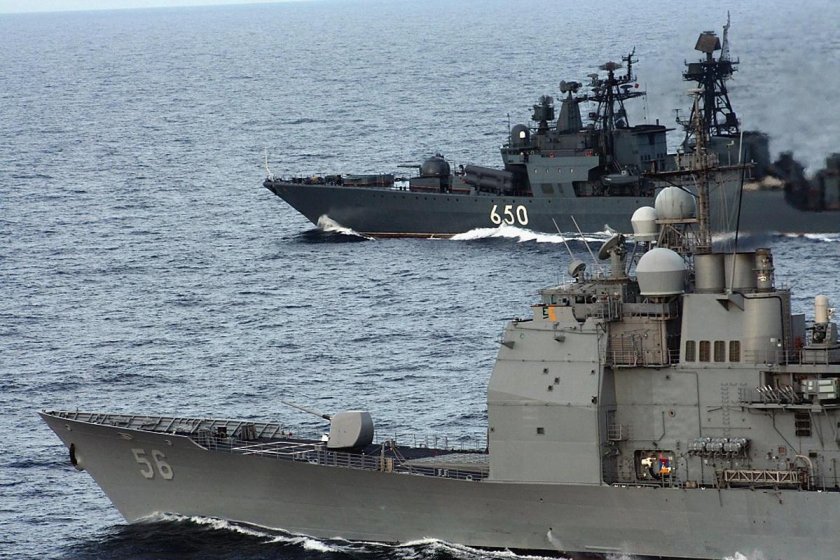 Руски и американски кораб се разминаха „на косъм”
