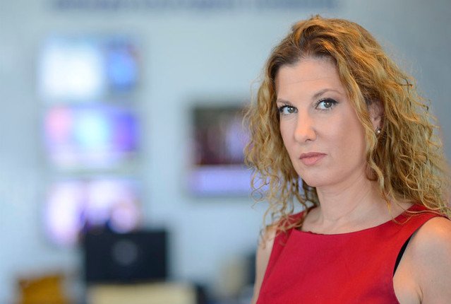 Бенатова нарочи Радев и Цветанов в плагиатство