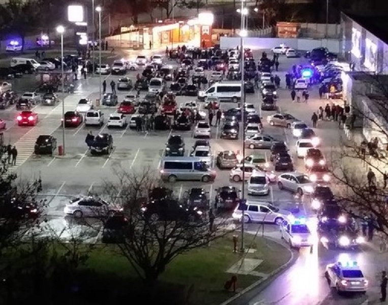 Полицаи спряха авто гонки в Пловдив (СНИМКИ)