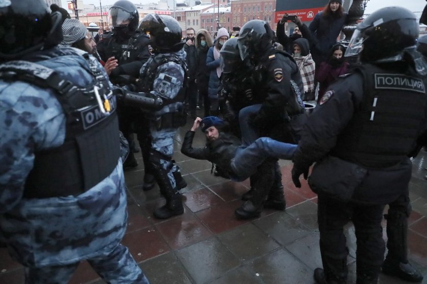 Над 4000 арестувани по време на протестите в Русия