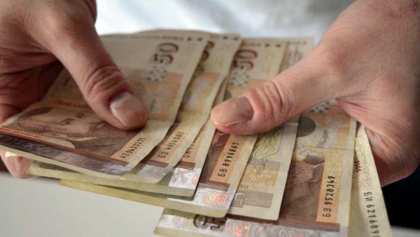 Средната брутна работна заплата за октомври 2020 г. е 1442 лв.