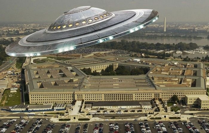 Пентагонът прави тестове с останки от НЛО?