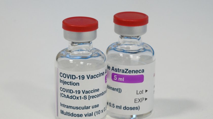 Франция разреши ваксината на "Астра Зенека" и за хора над 65