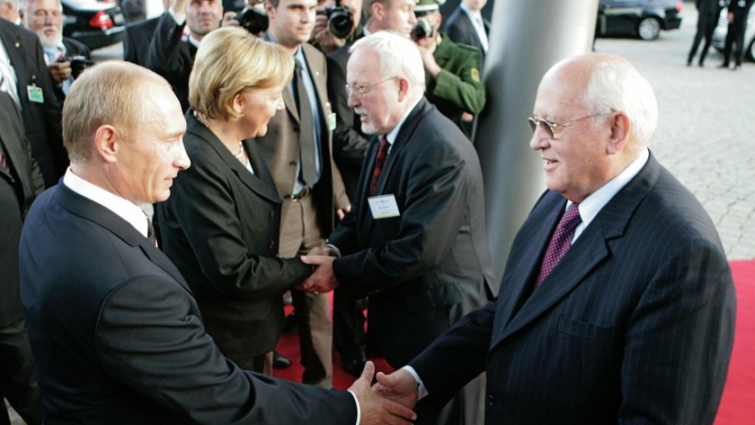 Путин към Горбачов: Вие променихте хода на историята