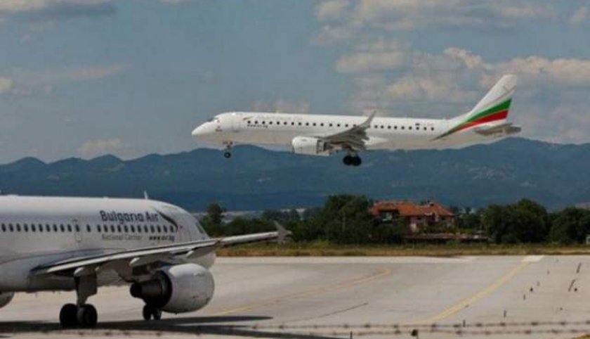 Пътуванията на българи в чужбина с 28% спад
