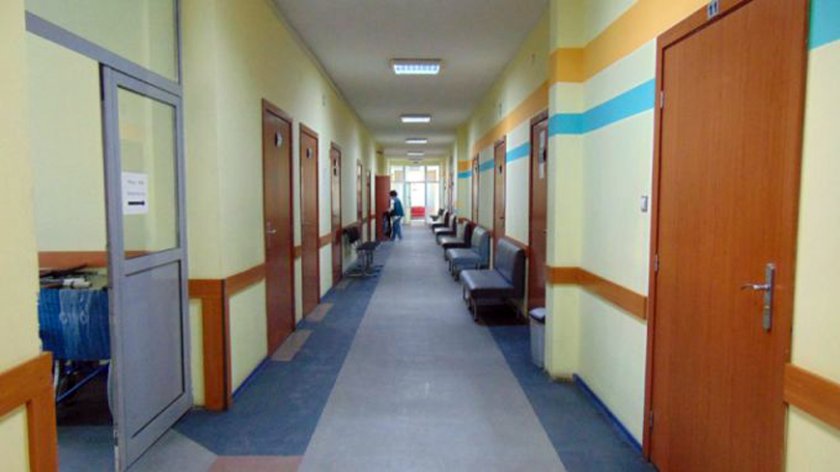 Спира се плановият прием в болниците в София и в още няколко области