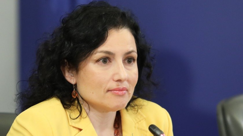 Земеделският министър: Заведенията са изрядни, спазват мерки 