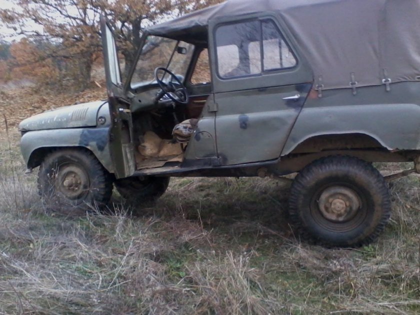 Мъж загина след падане с УАЗ 