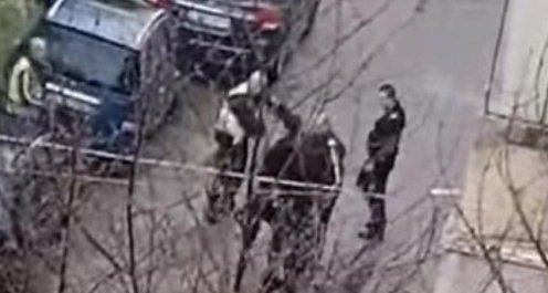 Двама полицаи отстранени след екшъна в Казанлък