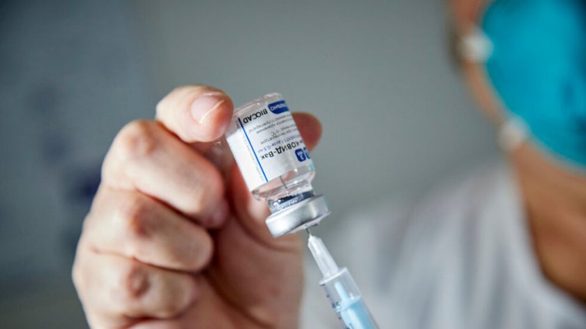 Бразилия започва клинични изпитания върху хора на две ваксини