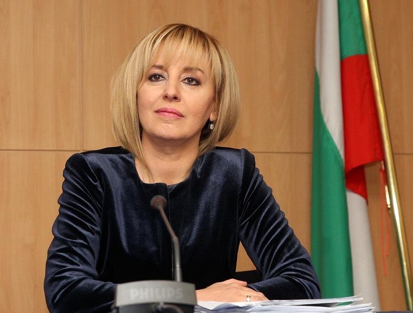 Мая Манолова: Аз партиен кандидат никога няма да бъда 