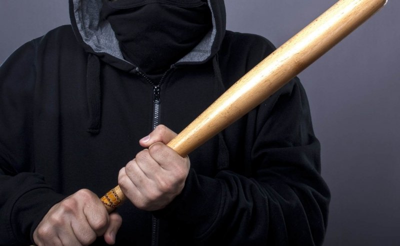 Мъж получи клип с прелюбодейство на жена му, изпрати ѝ мутри