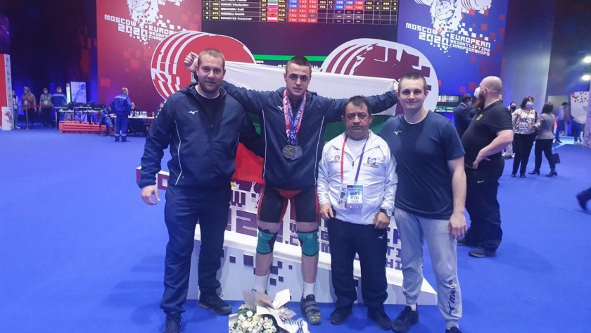 Шести медал за България на европейското по щанги