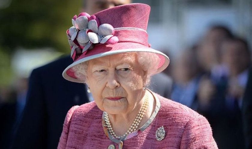 70 души са загубили почетните си звания от Елизабет II за десетилетие
