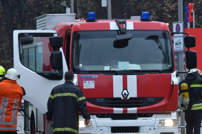 Пожар лумна в банка Уникредит в Пловдив