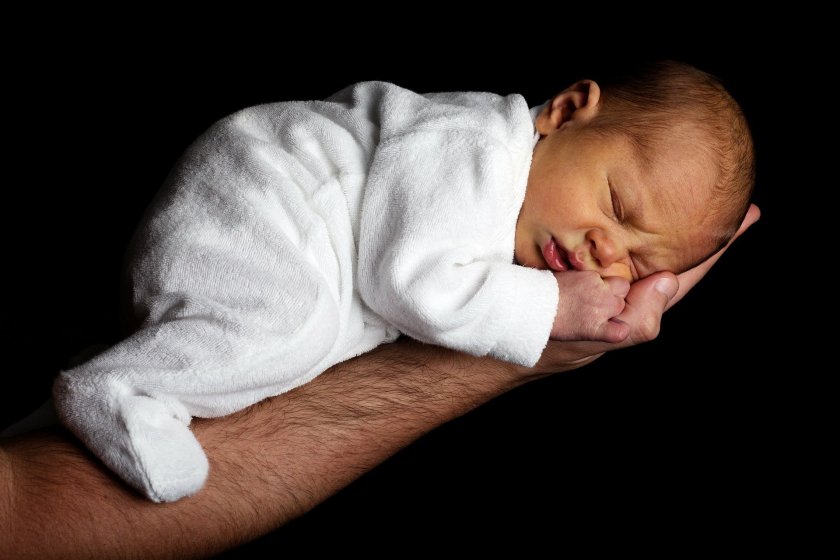 Ваксинирана мама роди бебе с антитела