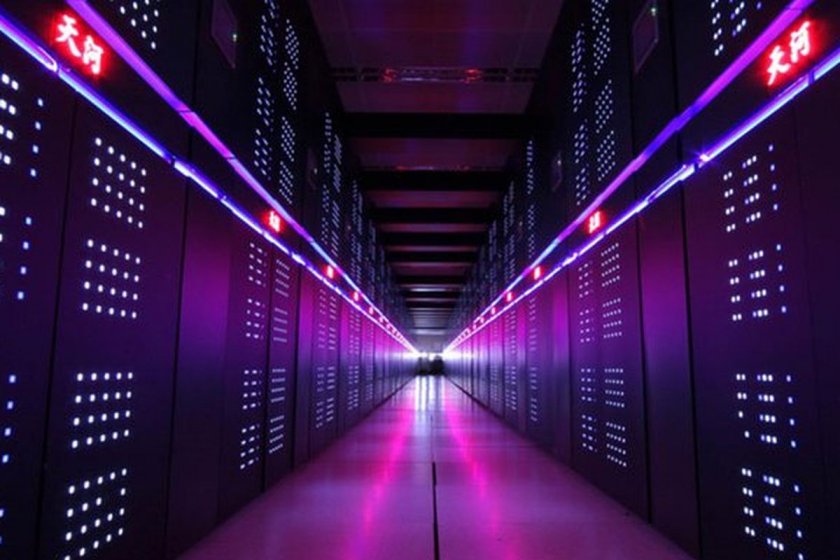 САЩ добавиха 7 китайски суперкомпютри към "черния списък" 