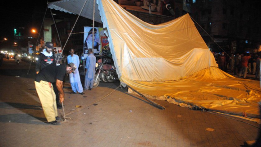 Пакистан блокира социалните мрежи