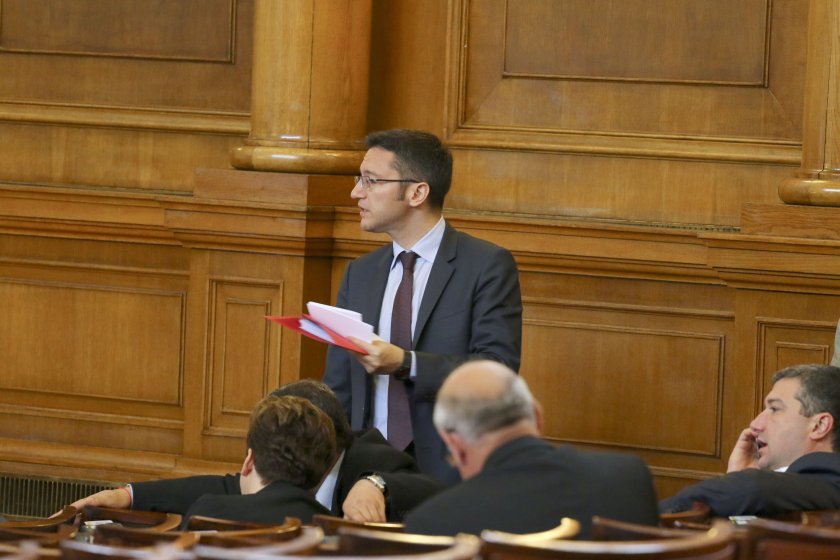 Вигенин оптимист за парламентаризма с новите депутати