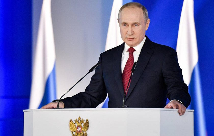 Путин: Русия се цели в стаден имунитет до есента