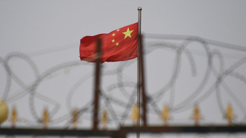 Китай засилва мониторинга на компании и чужденци