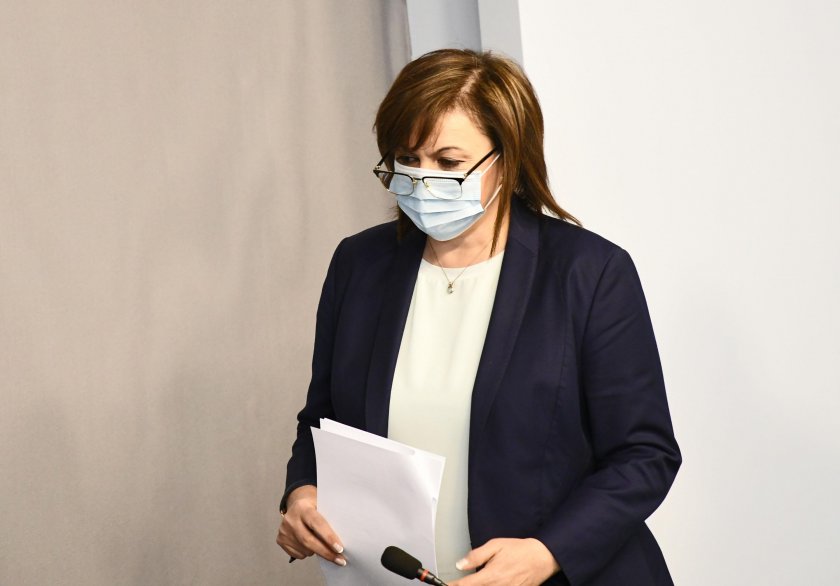 Нинова: Ако не бяхме върнали мандата, щяхме да продължим управлението на Борисов
