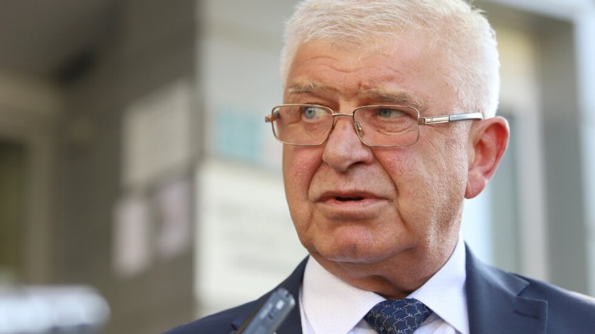 Кирил Ананиев оптимист: Ще приемем еврото през 2024 г. въпреки растящия дефицит