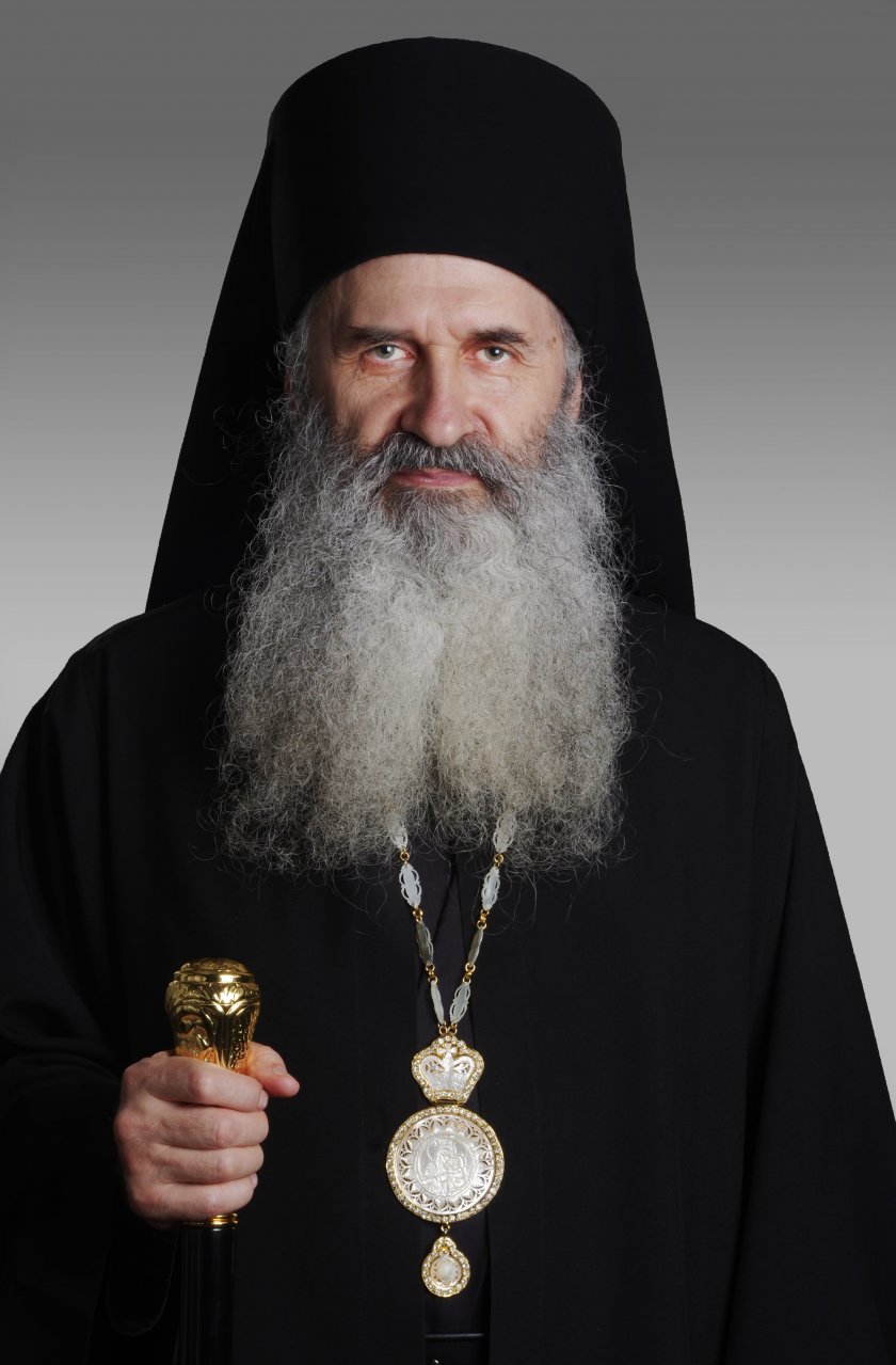 COVID-19 уби Никополския епископ Виктор 