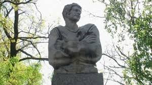 Издигат паметник на Гунди в парк "Гео Милев"