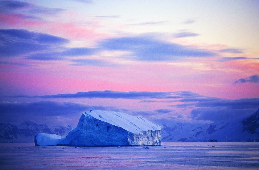 Антарктида залива Земята след 2060 г.