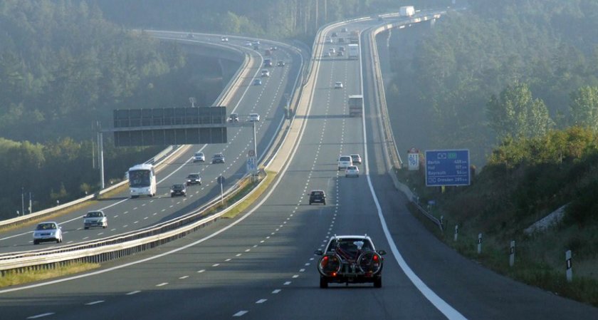 Жегата деформира магистралите в Източна Германия