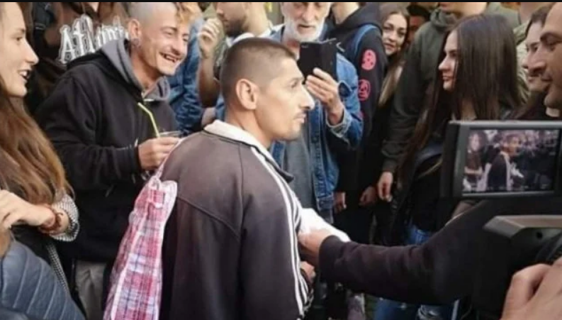 Жест! Египтянин дарява 10 000 лева на Митко Чорапа