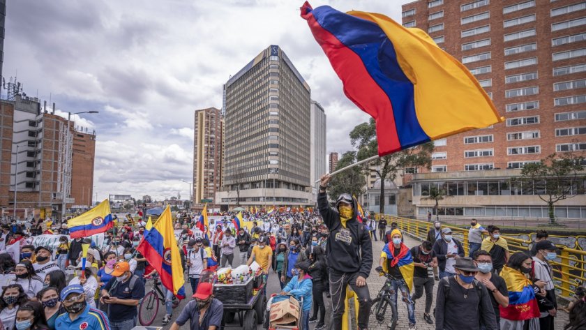 10 убити при антиправителствени протести в Колумбия