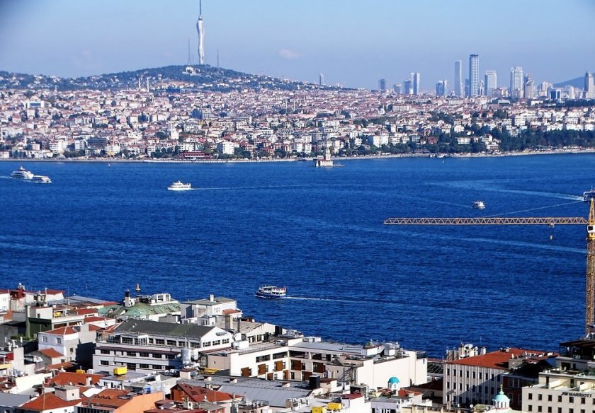 Турция маха PCR за българи с „Пфайзер“