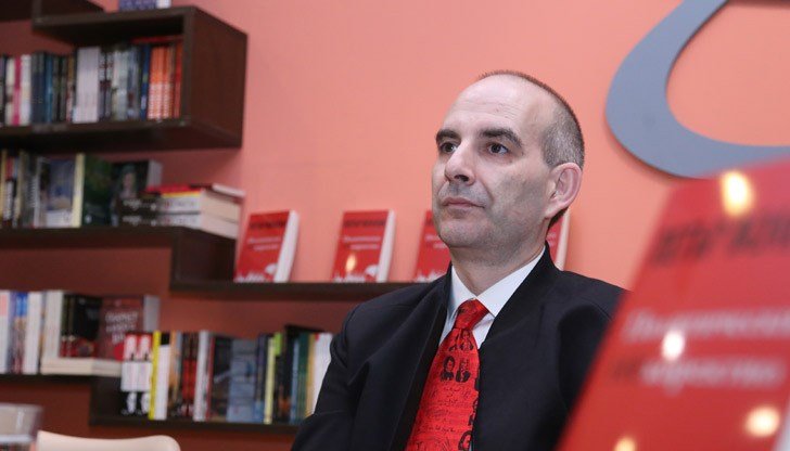 Петър Волгин остро: Отстраняването на Тодор Кантарджиев е тежък гаф на служебния кабинет