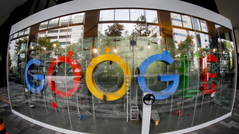 "Гугъл" променя рекламния си бизнес след космическа глоба