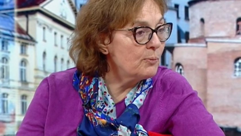 Политологът Румяна Коларова