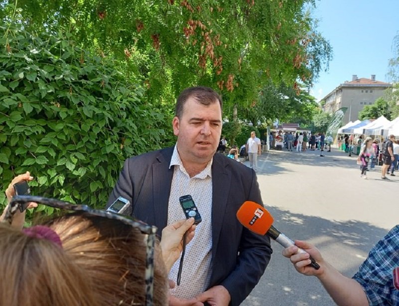 Метлата иде: Кадрови рокади в земеделието