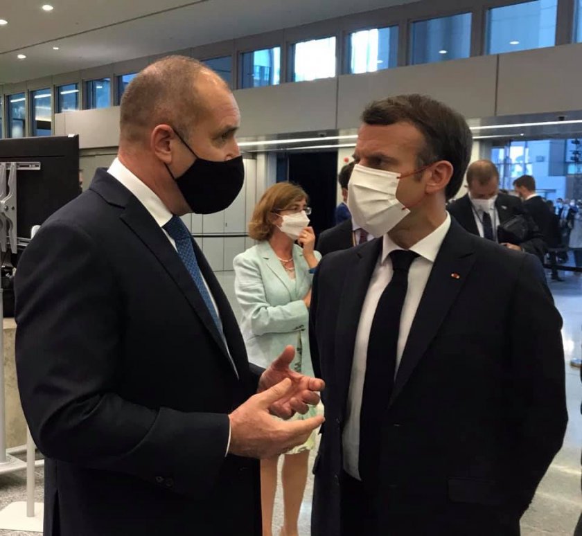Румен Радев разговаря с Еманюел Макрон
