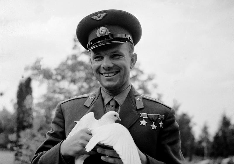 Пускат марка в чест на Гагарин