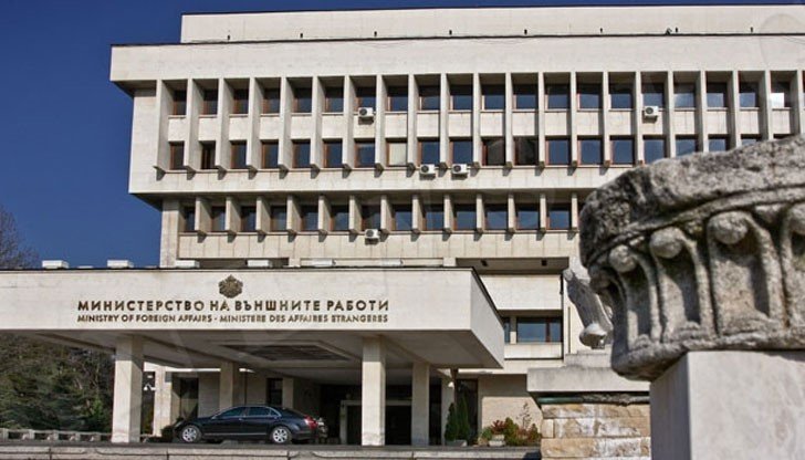 Външно: Русия възобновява полетите до България