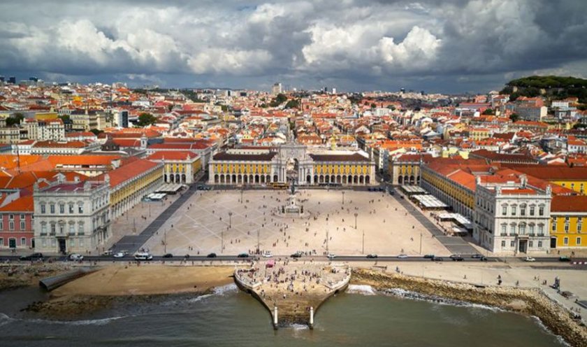 Затварят Лисабон до понеделник заради COVID-19
