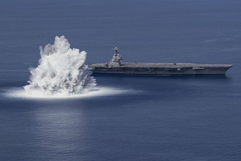 Американски военни детронираха 18-тонен експлозив в океана