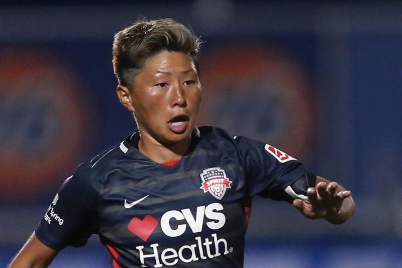 Японска футболистка призна: Аз съм мъж!