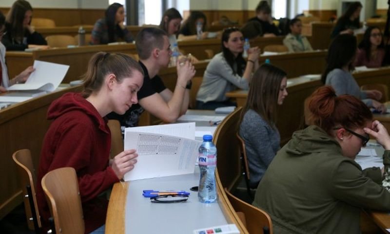 Студенти и докторанти настояват за увеличение на стипендиите