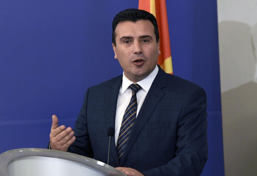 Македонски политик: Заев се сети, че в България има президент в края на мандата му