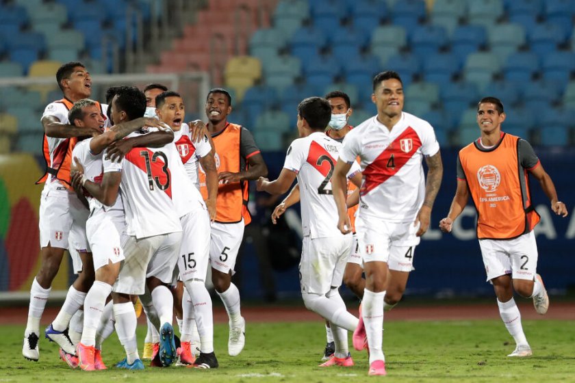 Перу докосва финала след драма