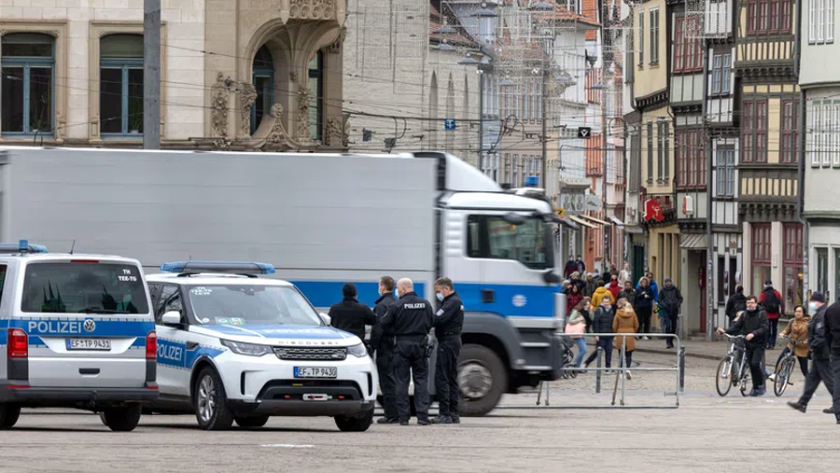 Двама наръгани с нож в германския град Ерфурт