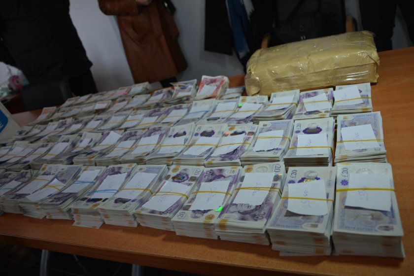 Рекорд: 5 млн. лв. задържаха митничари